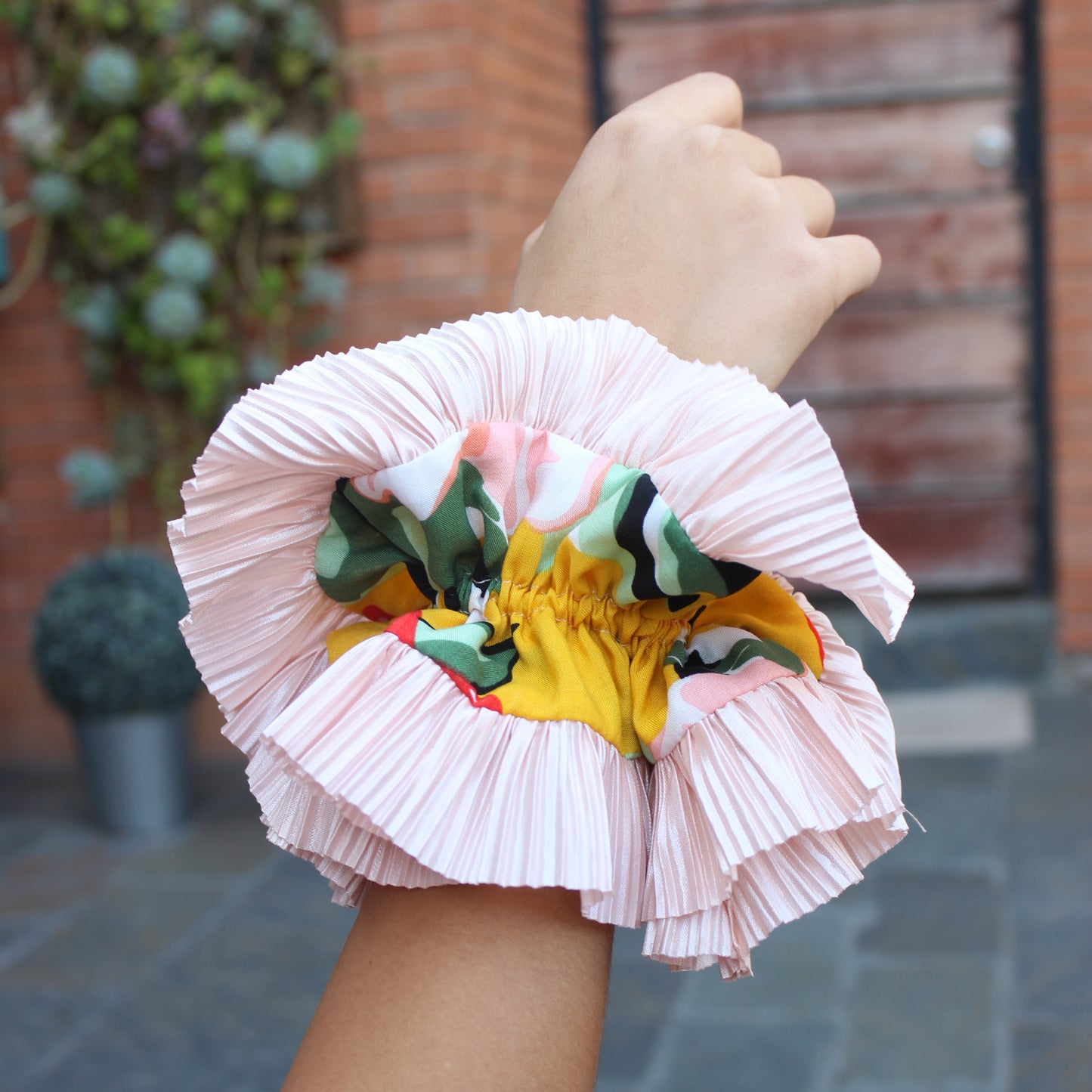 Scrunchie Yellow Flower