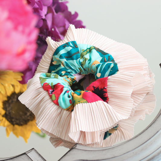 Scrunchie Petunia
